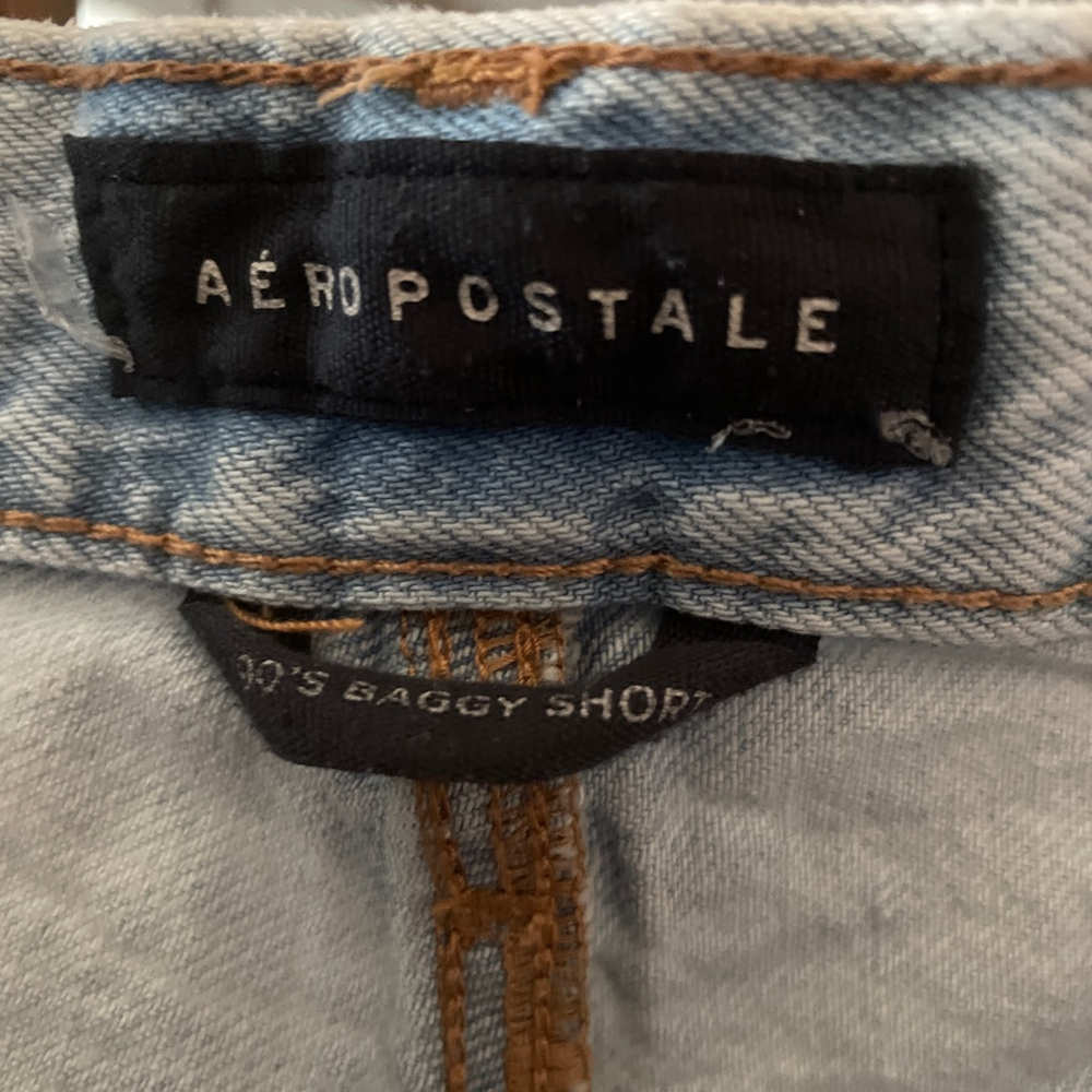 Women's Aéropostale Light Blue Distressed Jean Shorts Size 6 - Picture 2 of 4